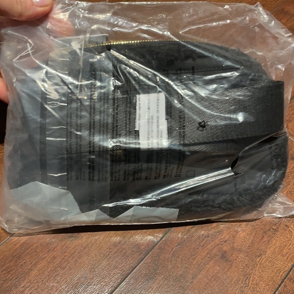 BNWT Lululemon Everywhere Belt Bag *Fleece - Picture 5 of 5